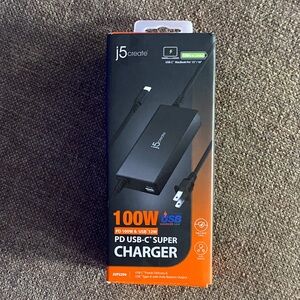 Black PD USB-C Super Charger